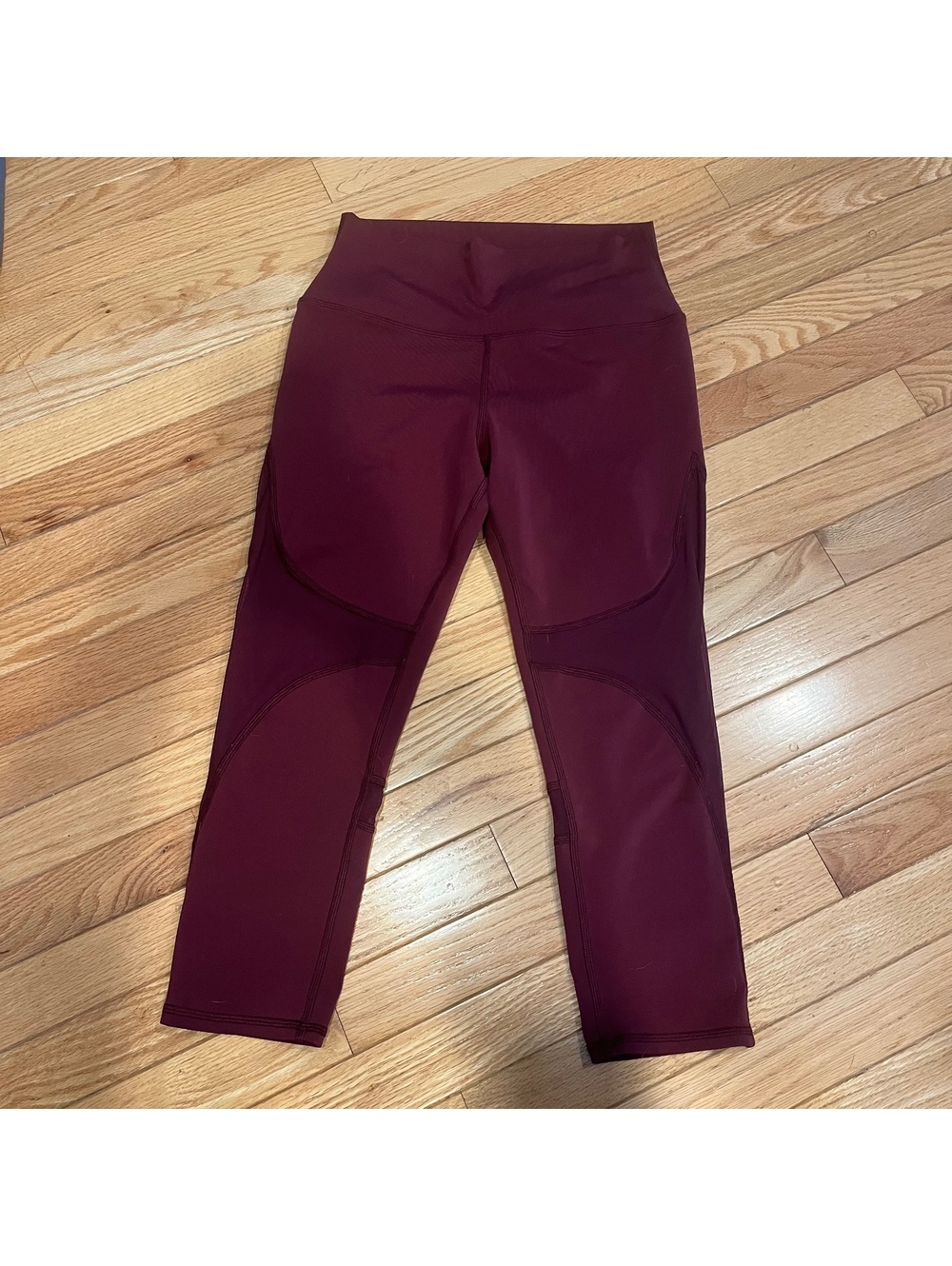 Alo Burgundy High Waist Capri Leggings